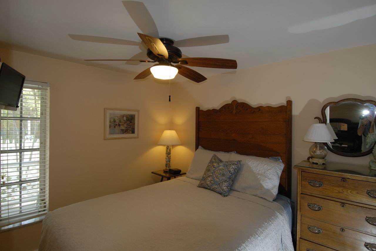 Seahorse Cottages - Adults Only Sanibel Exterior foto